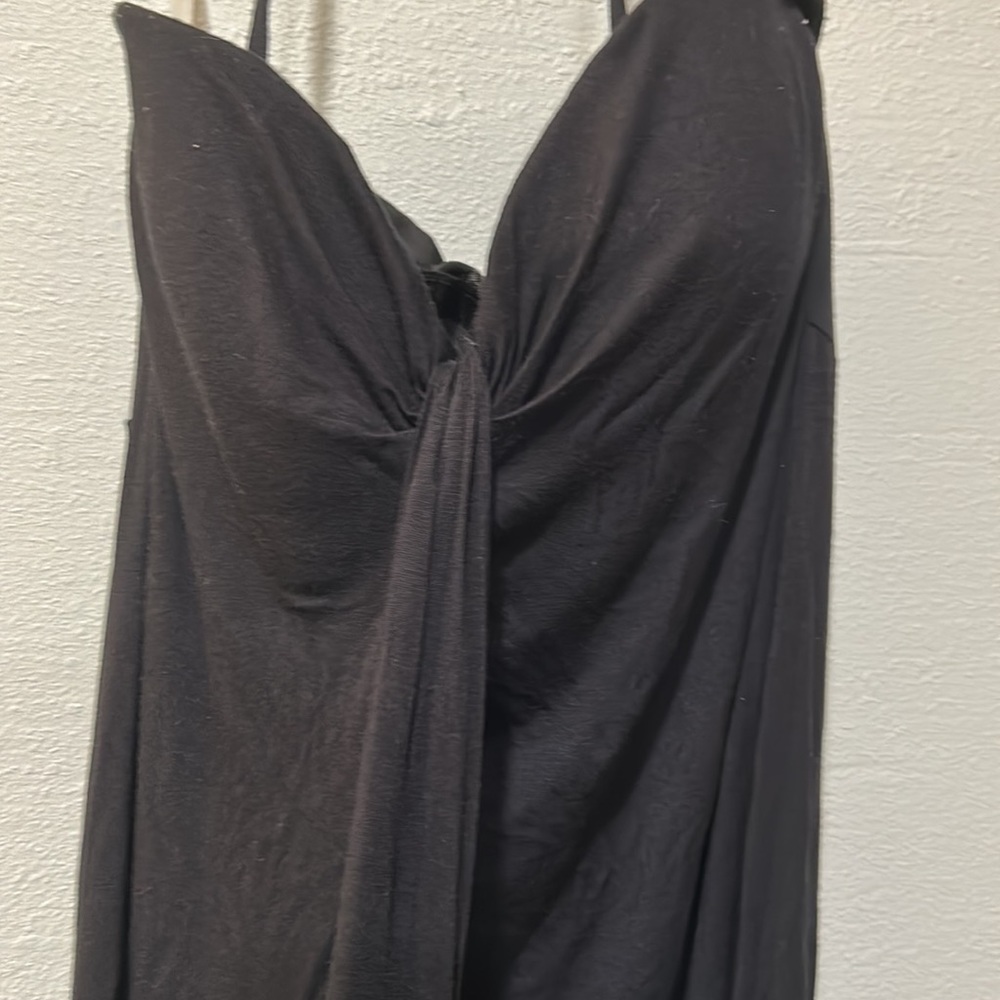 Womens dress/coverup. LargeBlack , excellent like new condition.  Built in bra .